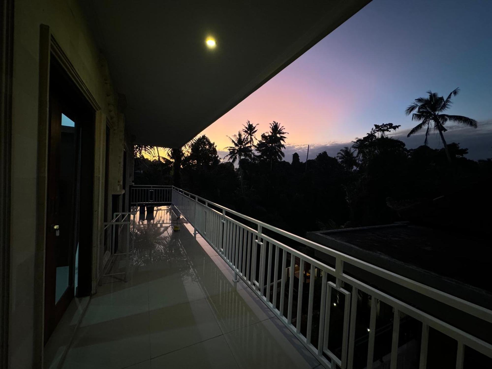 Hanaka Riverside Ubud Exterior photo