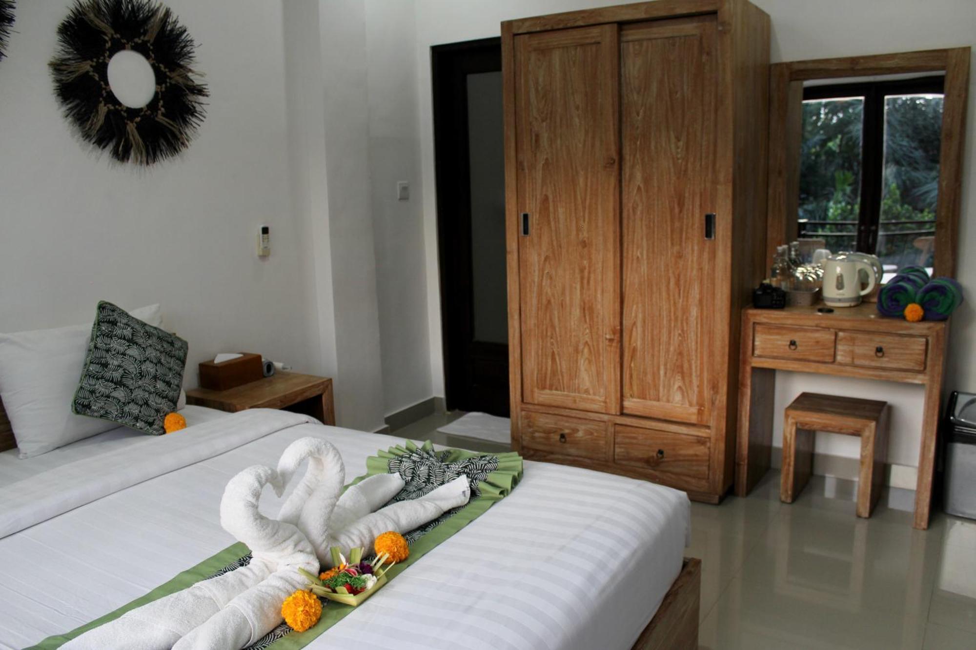 Hanaka Riverside Ubud Exterior photo